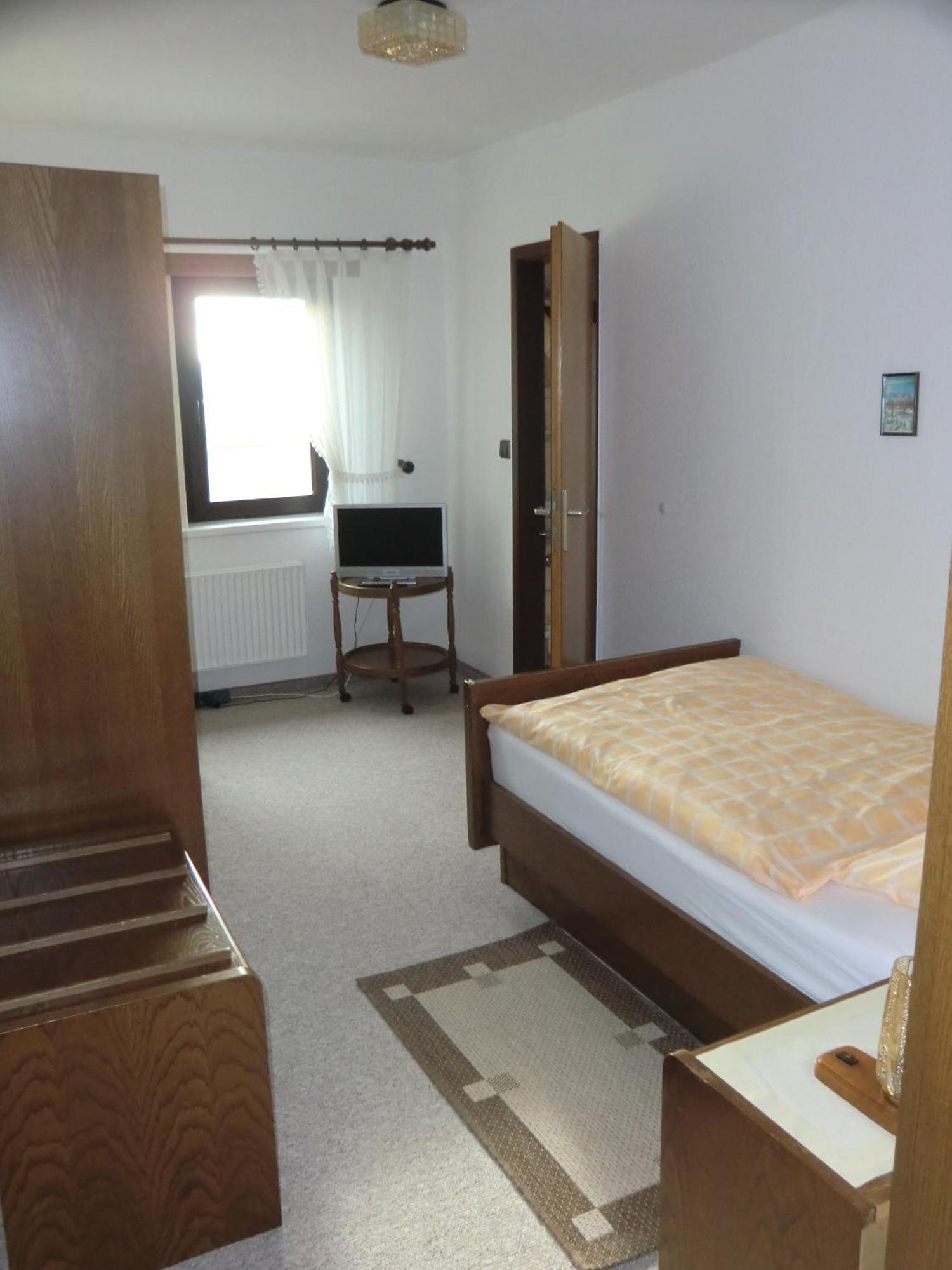 Hotel Die Clus Volksen  Екстериор снимка